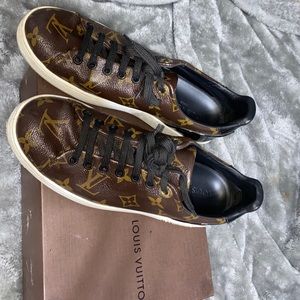 Louis Vuitton Sneaker